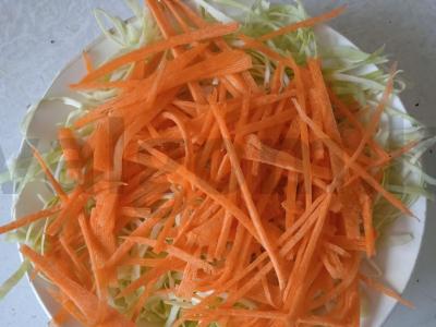 Salotas „Šluota“ su džiovintais abrikosais Žingsnis 2