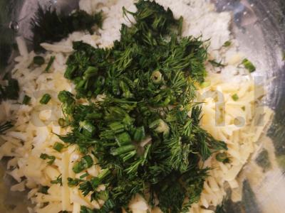 Sūrio ir žolelių samsa Žingsnis 4