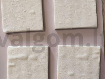 Sūrio ir žolelių samsa Žingsnis 6