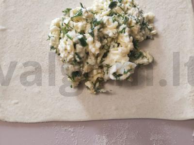 Sūrio ir žolelių samsa Žingsnis 8