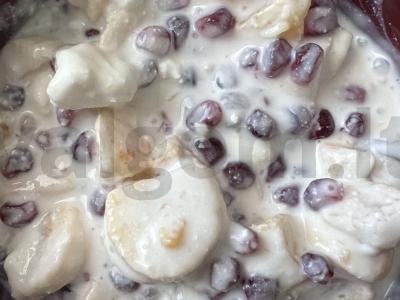 Vaisių salotos su varške ir jogurtu pagrindine nuotrauka