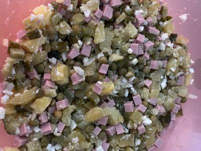 Olivje su marinuotu agurku Žingsnis 5