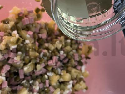 Olivje su marinuotu agurku Žingsnis 6