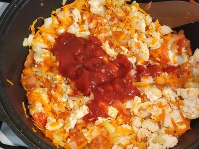 Mėsos padažas su svogūnais ir morkomis Žingsnis 3