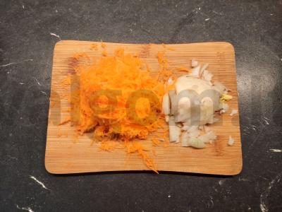 Grikių sriuba su meatballs ir žolelėmis Žingsnis 2