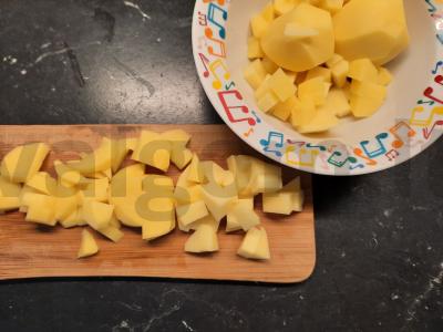 Grikių sriuba su meatballs ir žolelėmis Žingsnis 3