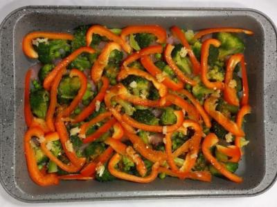 Skani vištienos ir daržovių apkepas Žingsnis 1