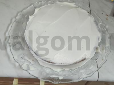 Greitas biskvitinis tortas iš paruoštų korpusų su avietėmis Žingsnis 6