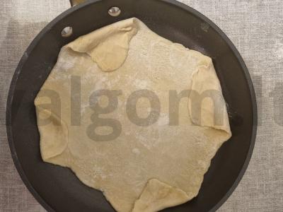 Studentų pica ant keptuvės Žingsnis 3