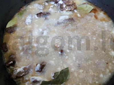 Sultinga jautiena, troškinta grietinėlės padaže Žingsnis 2