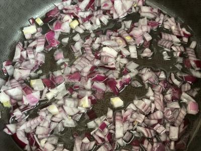 Makaronai su jūros gėrybėmis grietinėlės padaže Žingsnis 1