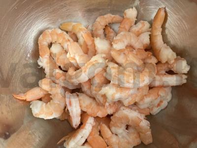 Makaronai su jūros gėrybėmis grietinėlės padaže Žingsnis 2