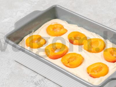 Paprastas pyragas su abrikosais orkaitėje Žingsnis 2