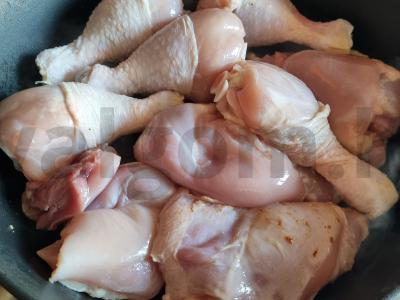 Čachohbili su daržovėmis ir prieskoniais Žingsnis 1