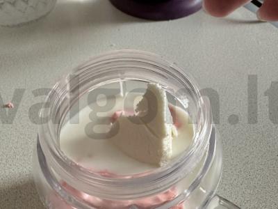 Pieninis kokteilis su dviem ledų rūšimis ir klevo sirupu Žingsnis 3