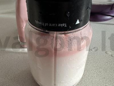 Pieninis kokteilis su dviem ledų rūšimis ir klevo sirupu Žingsnis 5