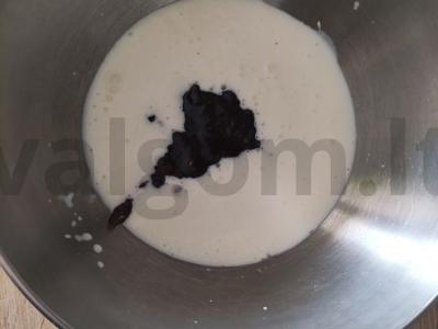 Baltymų purūs keksiukai su uogomis Žingsnis 2