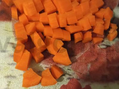 Vegetariškas traškus salotas „Prema“ su baltais pupelėmis Žingsnis 1