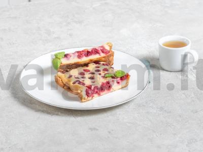 Klaffuti pyragas su vyšniomis pagrindine nuotrauka