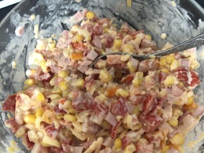 Patingė pica su kiaulienos krūtine Žingsnis 6