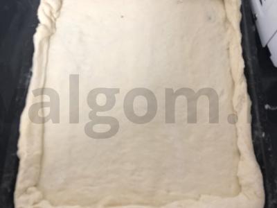 Patingė pica su kiaulienos krūtine Žingsnis 7