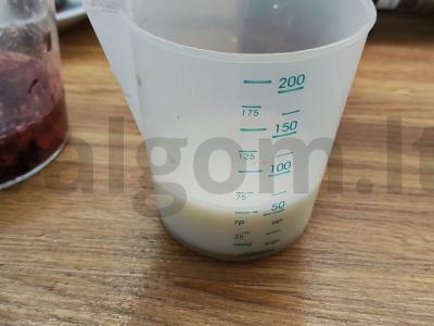 Pieno kokteilis su serbentais ir vyšnių sultimis Žingsnis 5