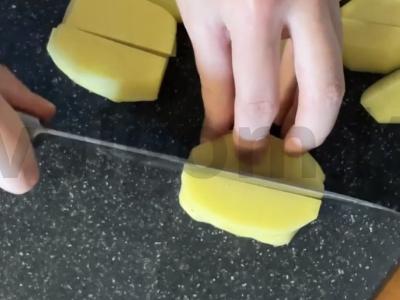 Bulvių blynai Žingsnis 1