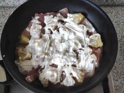 Vištienos krūtinėlė su ananasais Žingsnis 5