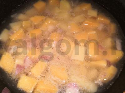 Moliūgų kreminė sriuba Žingsnis 2