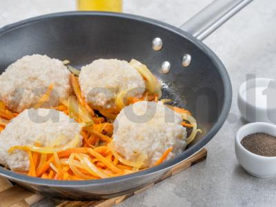 Štuko kotletai su padažu Žingsnis 1