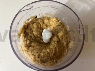 Pyragas iš baltųjų virtų pupelių su džiovintais pomidorais Žingsnis 5