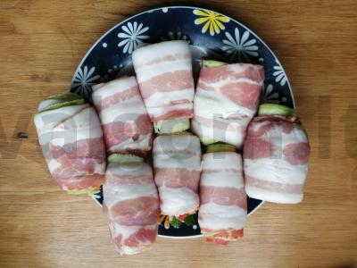 Bakonų ir cukinijų ritinėliai Žingsnis 6