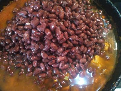 Puikus troškintas mėsa su pupelėmis ir grybais Žingsnis 6