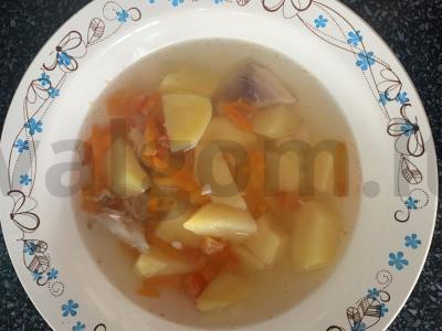 Žuvienė iš storžnybio galvos pagrindine nuotrauka