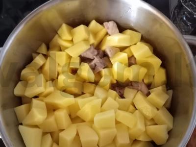 Troškinta bulvytė su kiauliena namuose Žingsnis 2