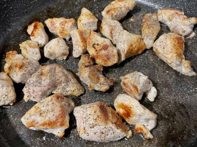 Kiaulienos guliašas ant grikių miltų Žingsnis 1