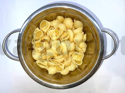 Švelnūs makaronai su grietinėlėmis ir upėtakiu Žingsnis 4