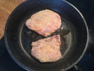 Keptos kotletai su sūriu Žingsnis 6