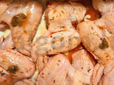 Vištienos sparneliai medaus-garstyčių marinate Žingsnis 1