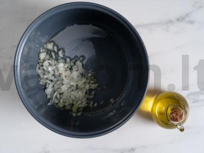 Sriuba su meatballs lėkštėje Žingsnis 3