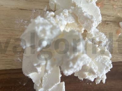 Salotas „Daržovių antplūdis“ su varškės sūriu ir avokadų aliejumi Žingsnis 4