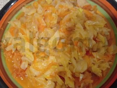 Kopūstai, troškinti su sūdytais pomidorais Žingsnis 7