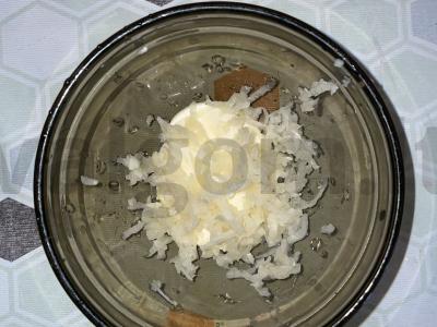 Česnakiniai vištienos sparneliai ant grotelių Žingsnis 2