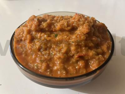 Mėsos padažas iš keptų daržovių pagrindine nuotrauka