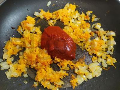 Šči su silke ir pomidorų pasta Žingsnis 1