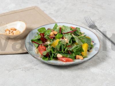 Citrusinė salota su riešutais pagrindine nuotrauka