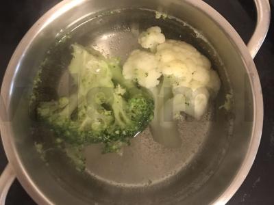 Kiaušinienė su cukinija ir daržovėmis Žingsnis 1