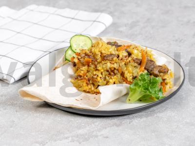 Klasikinis uzbekiškas plovas su aviena katile pagrindine nuotrauka