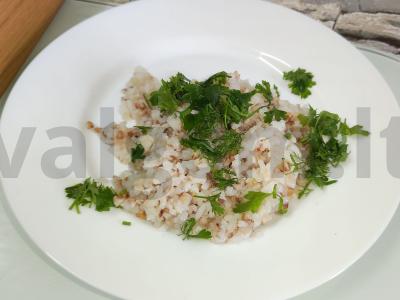 Ryžių ir grikių garnyras pagrindine nuotrauka