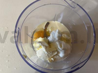 Traškus pieno pyragas greitai Žingsnis 1